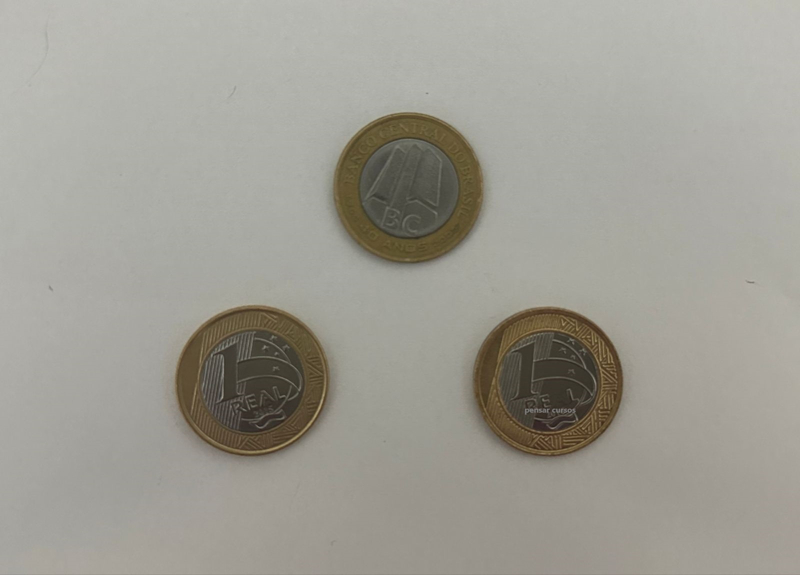 3 moedas de 1 real que vale até 3200