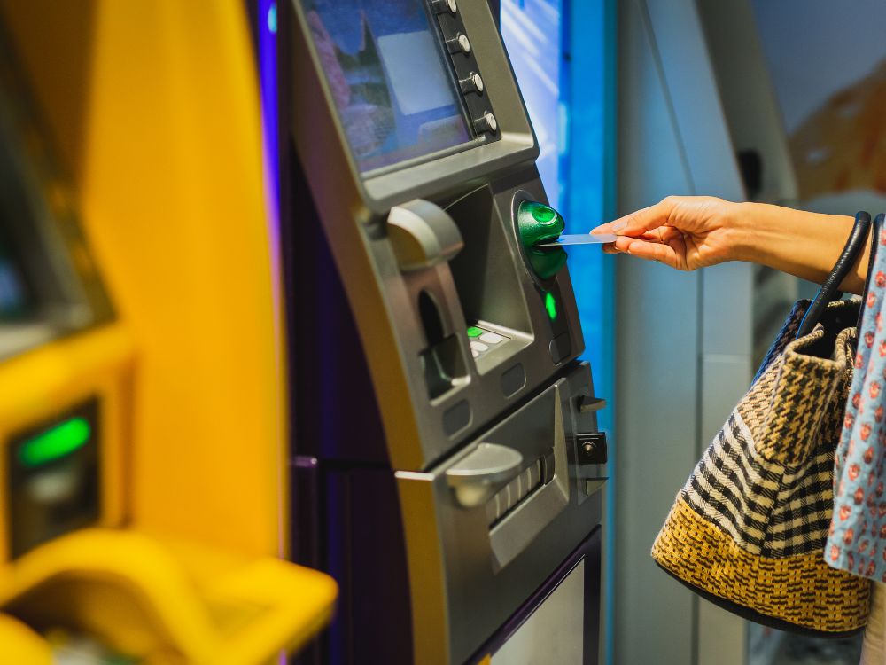 Novos saques do Bolsa Família foram AUTORIZADOS hoje