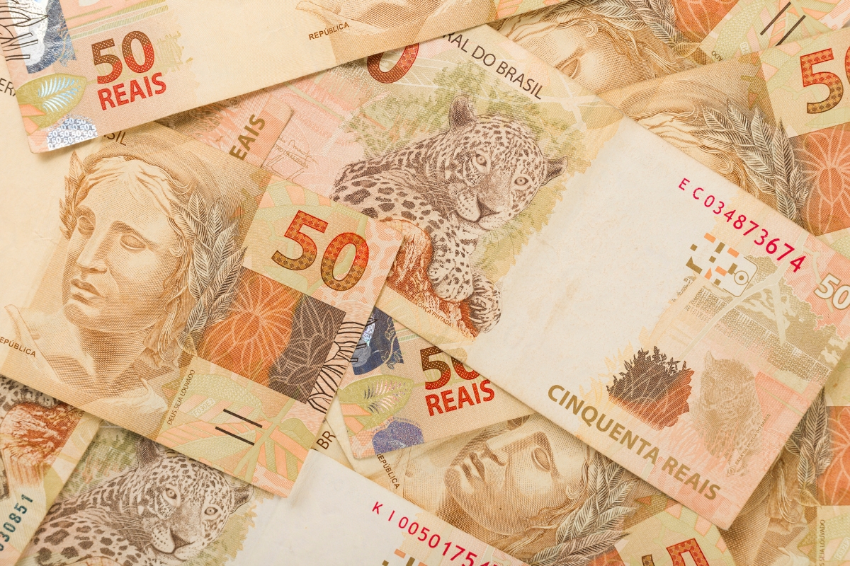 [Separe TODAS as suas notas de 50 reais AGORA: detalhe pode te fazer ENCHER O BOLSO de dinheiro]