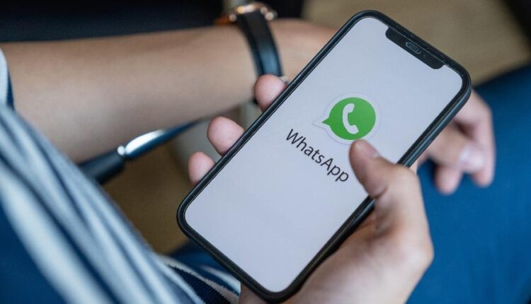 Usuários do WhatsApp poderão criar figurinhas usando IA, segundo testes, Tecnologia