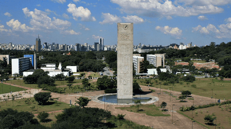 Concurso USP: 44 vagas e salários de R$ 10,2 mil