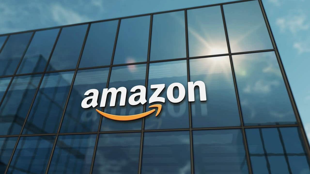 VAGAS de EMPREGO: Amazon abre processo seletivo com salário mais benefícios