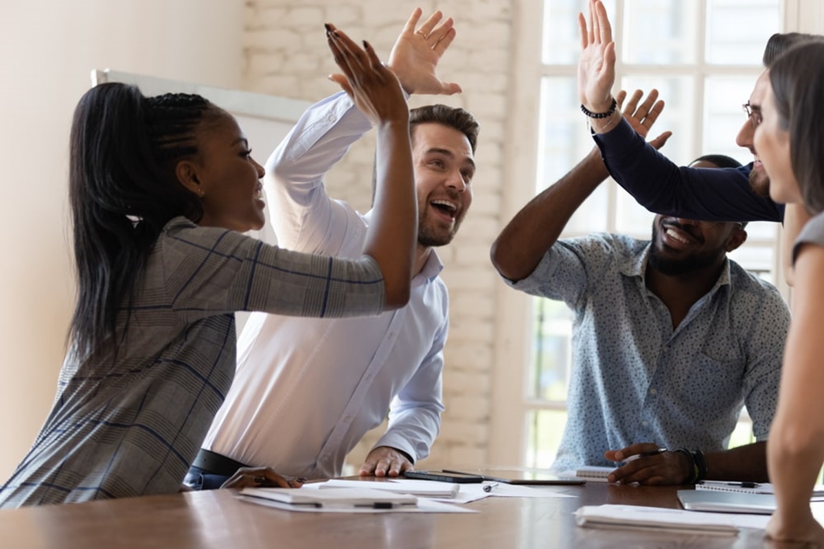 Aprenda a ganhar confiança entre os colegas de trabalho