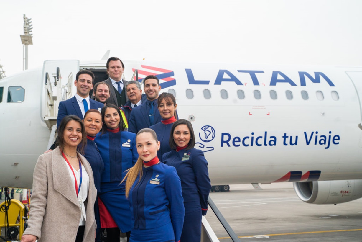 Latam Airlines está contratando! Processo seletivo oferece vagas de emprego para diversas áreas