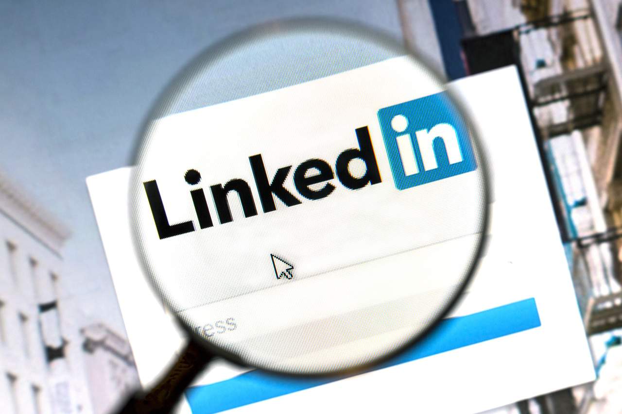 Aprenda a criar um currículo no LinkedIn e impulsione sua carreira