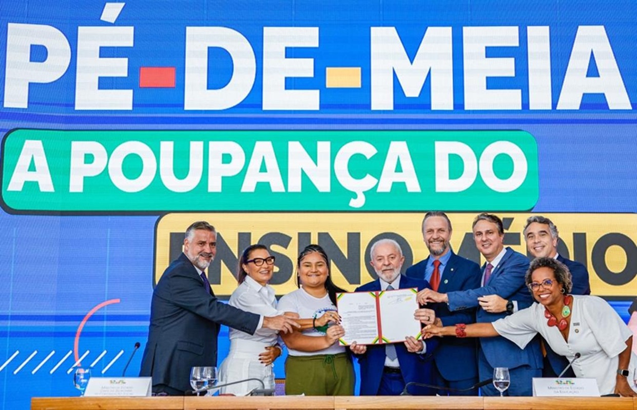 MEC lança Programa Pé-de-Meia no Paraná