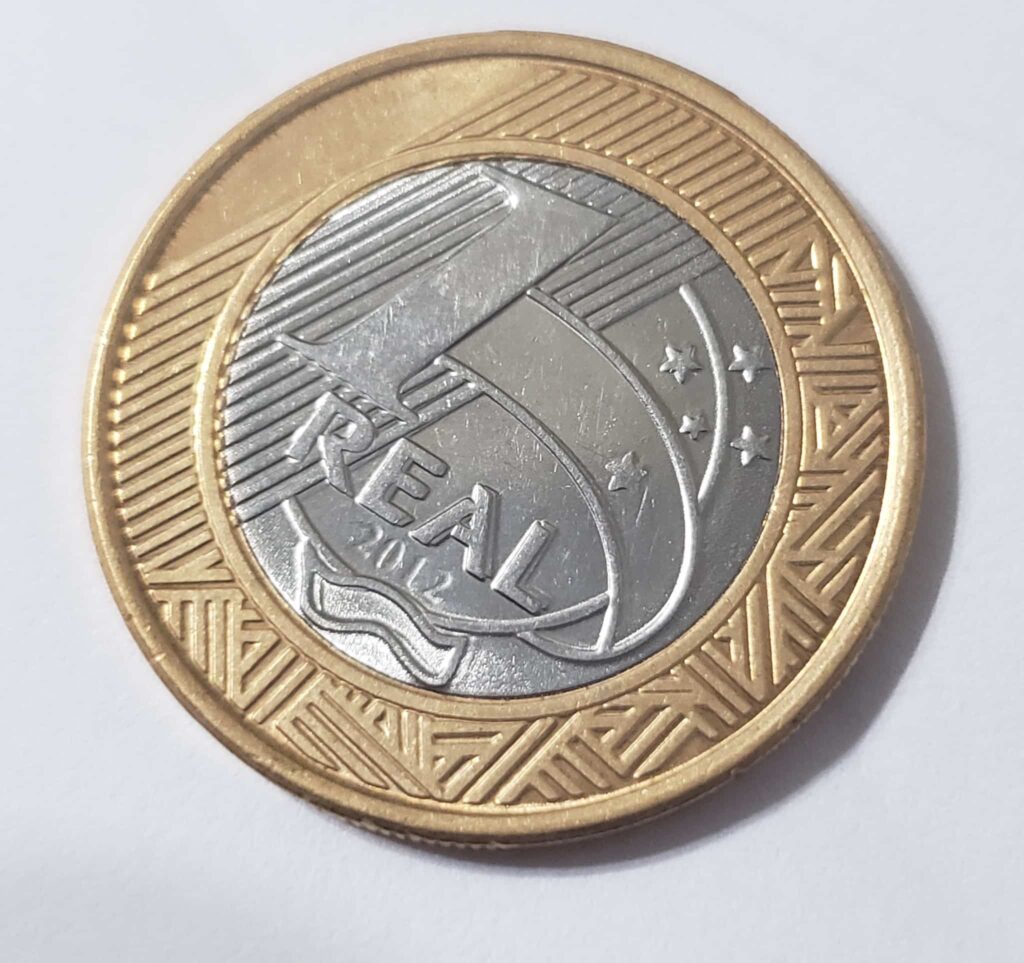 Esta moeda de 1 REAL está valendo R$ 500 no país