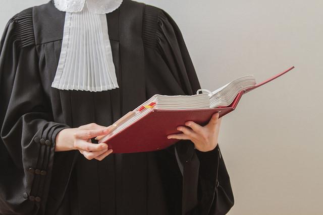 Para atuar na carreira da magistratura é necessário percorrer um longo percurso de estudo e dedicação. Imagem: TJPR