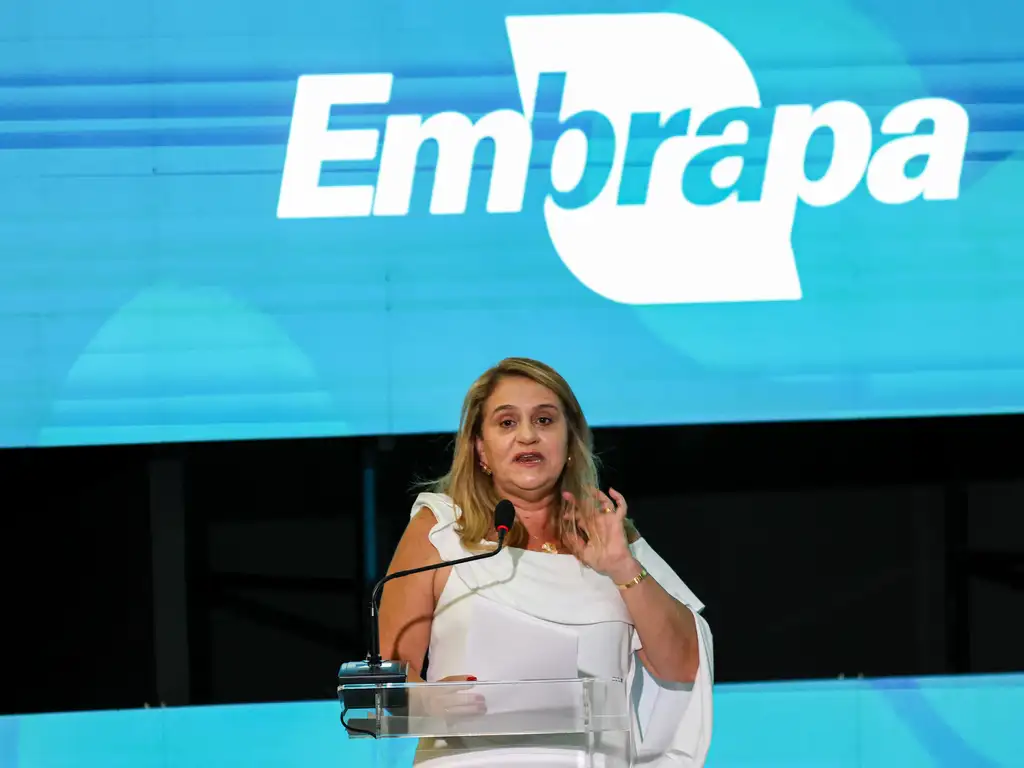 Após 15 anos, presidente confirma novo concurso da Embrapa 