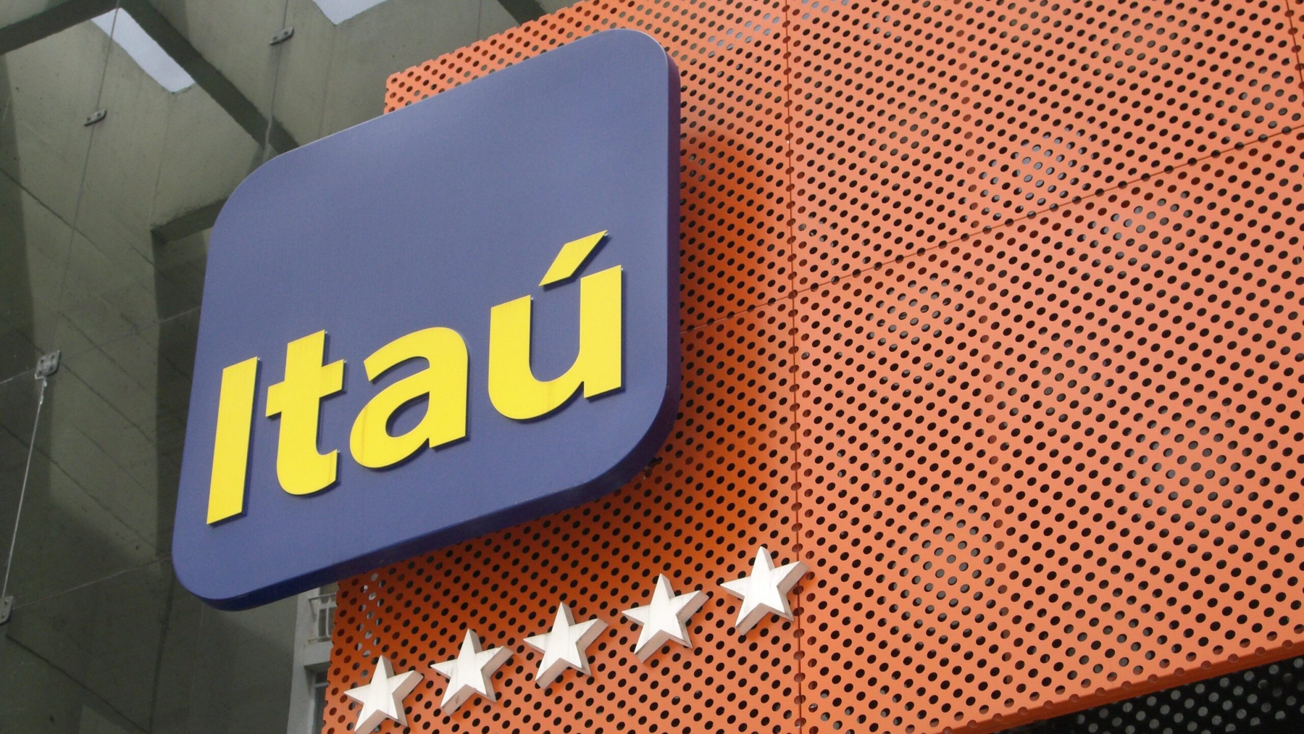 Envie seu currículo! Itaú está com vagas de estágio abertas