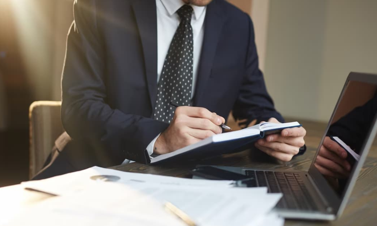 Concurso CRME GO: salário de R$ 7.191,02 + benefícios!