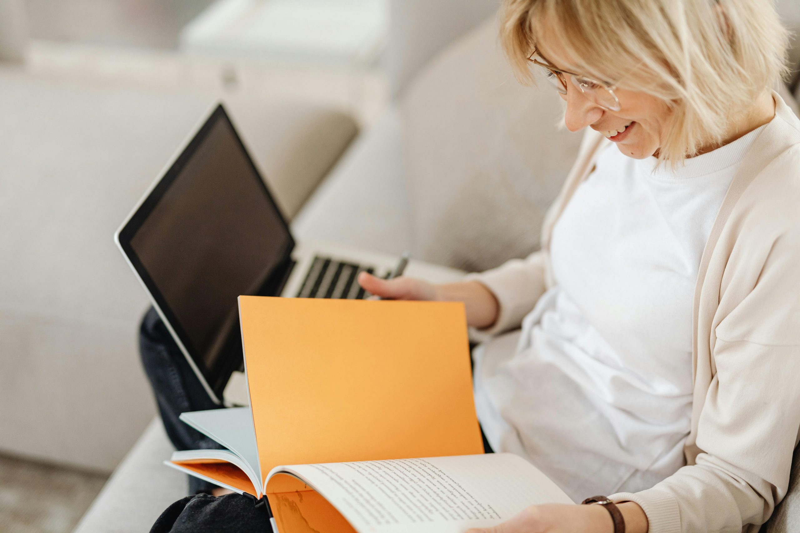 Expressões “absolver” e “absorver”