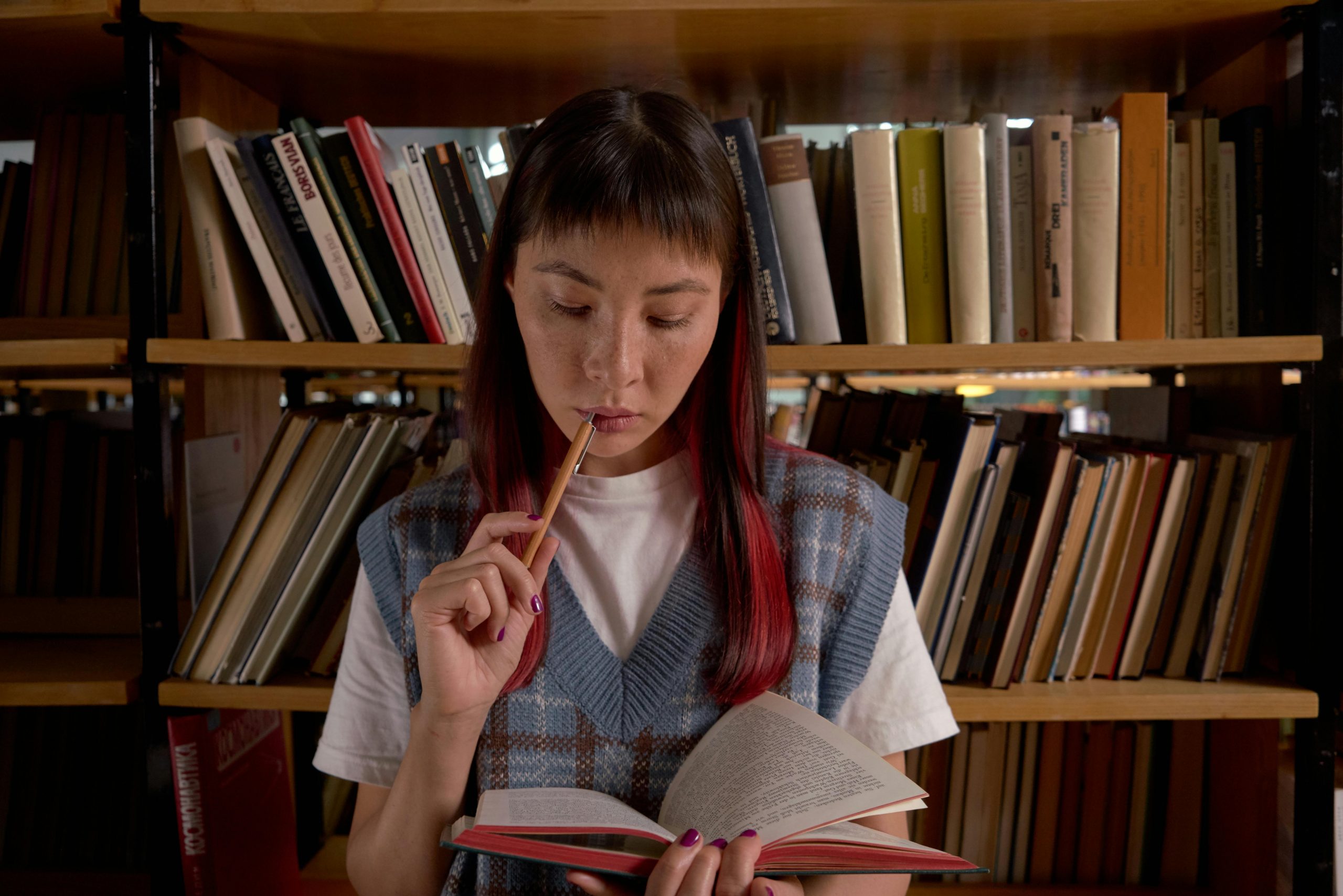 Usos das expressões “na frente de e “em frente de"