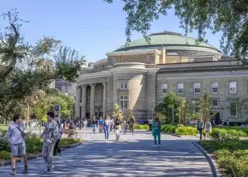University of Toronto no Canadá, universidade que aceita a nota do Enem como parte do processo de ingresso internacional.