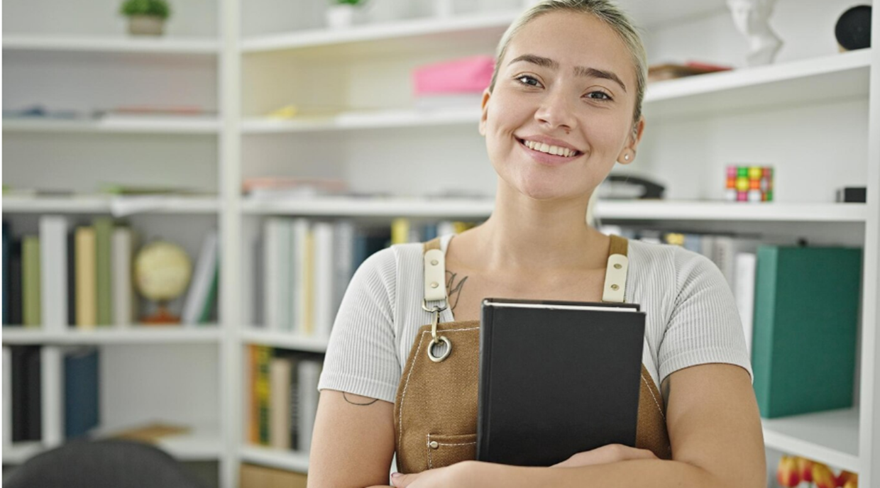Escolher uma profissão com alta demanda aumenta as chances de sucesso no mercado de trabalho.