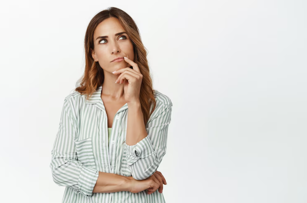 A confusão no uso do verbo sair se dá por conta das semelhanças sonora e gráfica. Imagem: Freepik