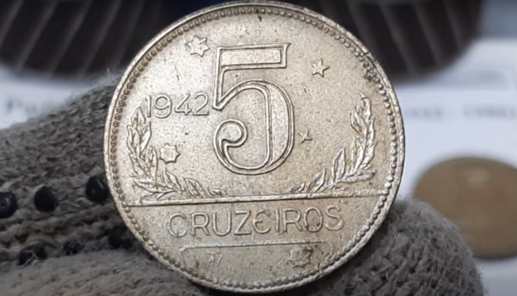Moeda de 5 Cruzeiros de 1942, um exemplar raro que pode ter grande valor para colecionadores.