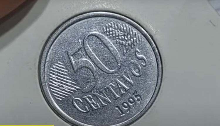 moeda de 50 centavos de 1995 com erro de reverso invertido