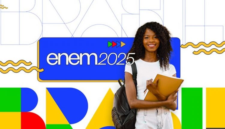 Estudante sorridente segurando material de estudo com fundo colorido, representando a preparação para o ENEM 2025.