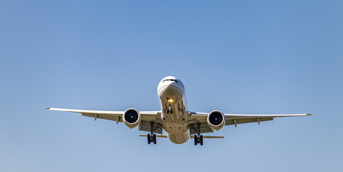Avião aterrissando