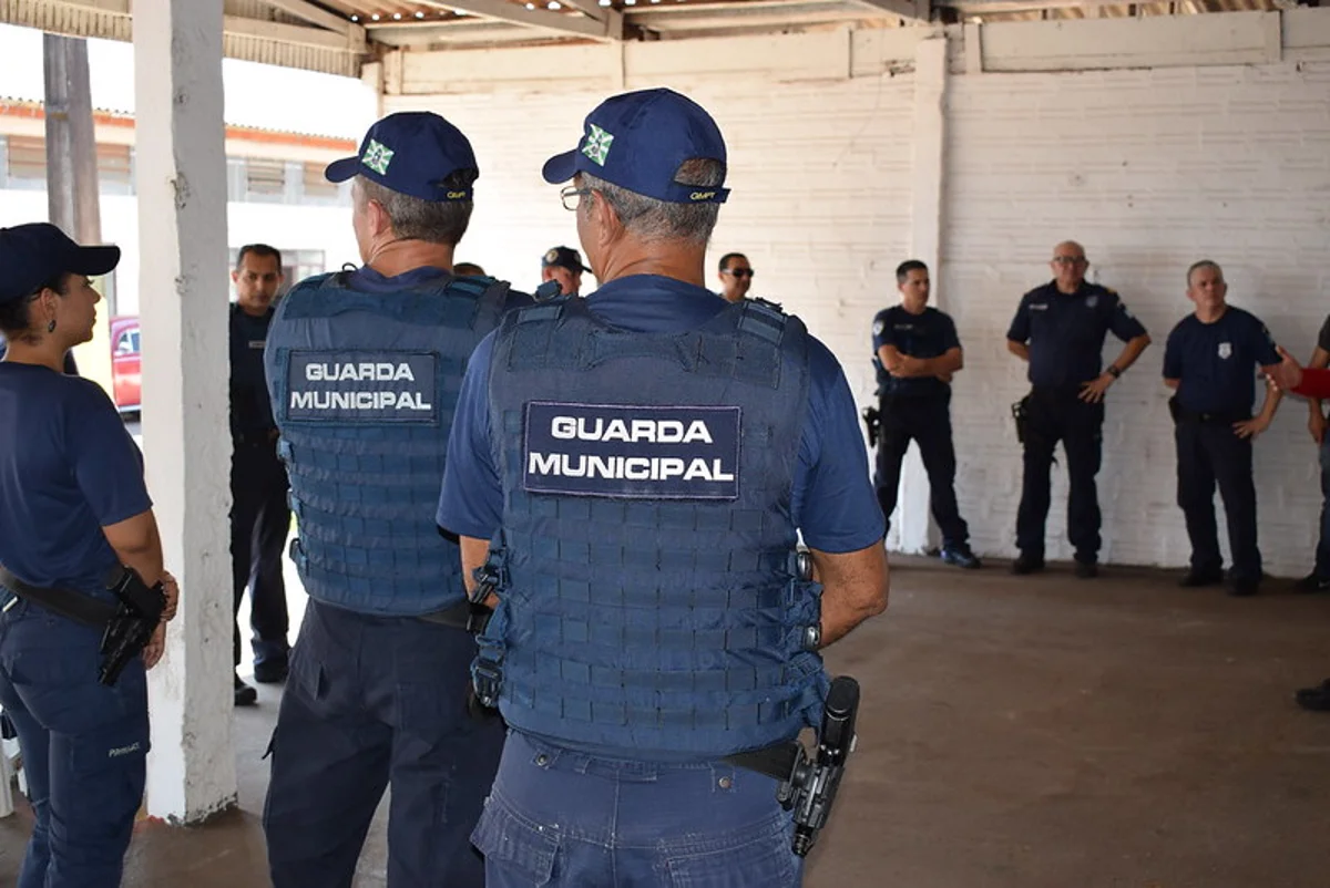 Guardas Municipais em Ação – Formação e Preparação para Atuação