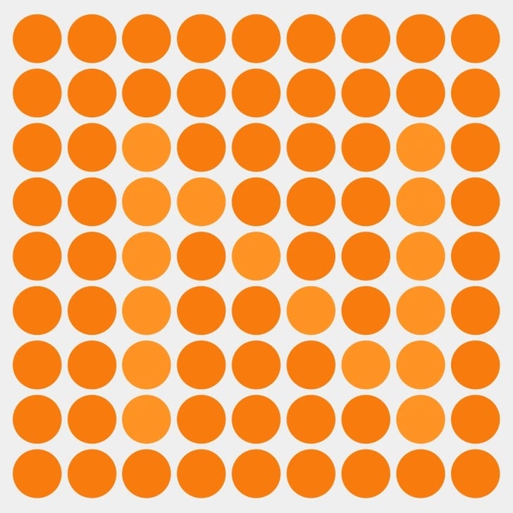 Teste de QI com um padrão geométrico com círculos laranja em fundo claro, formando uma grade alinhada.