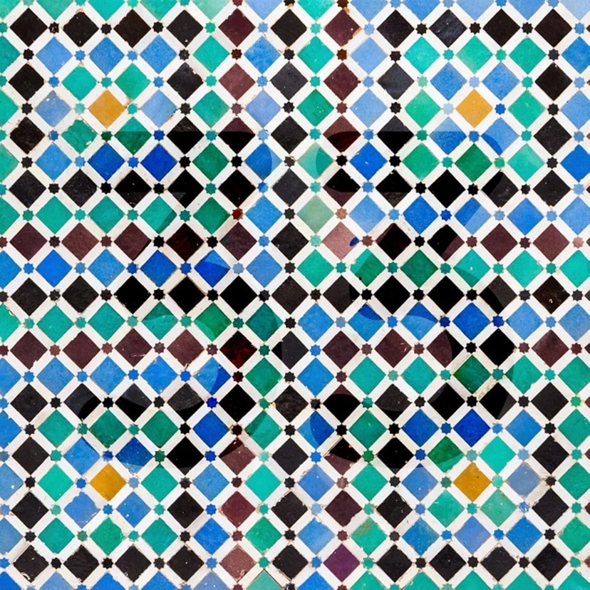 Teste visual com um padrão de azulejo geométrico em tons de azul, verde, preto e amarelo