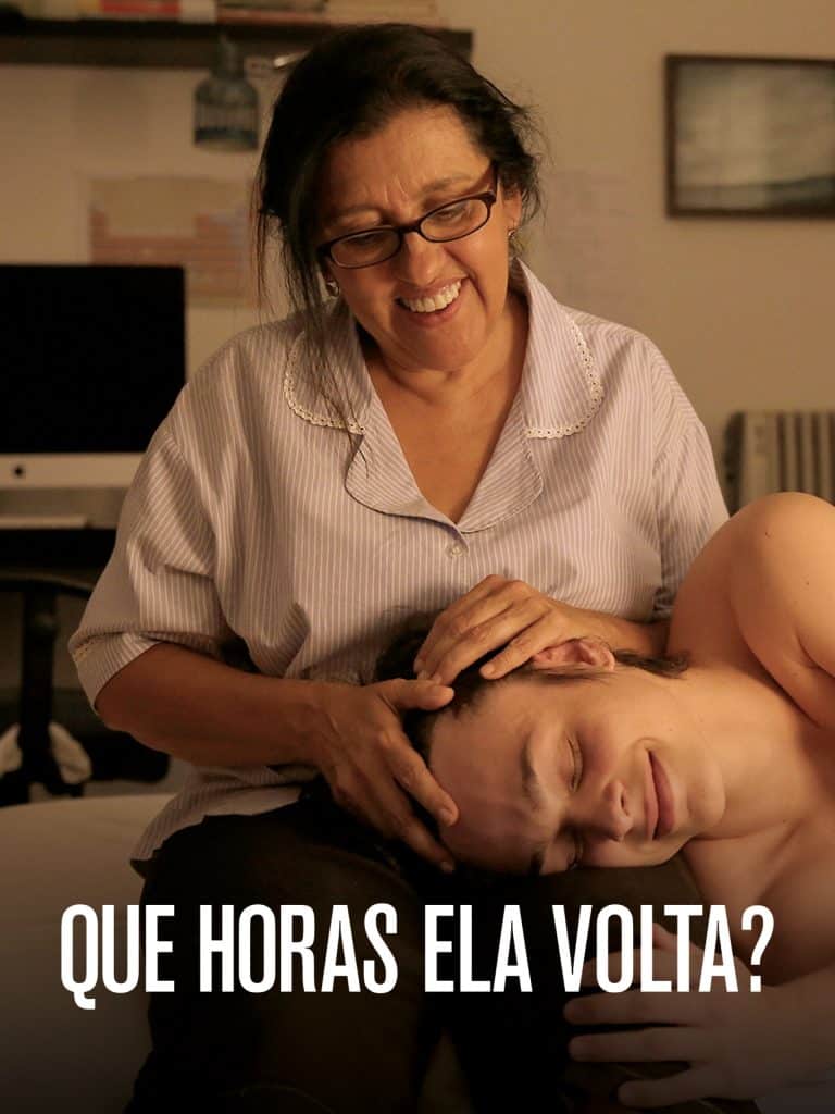 Cartaz do filme "Que Horas Ela Volta?", com Regina Casé e Michel Joelsas, para a redação do Enem 2025.