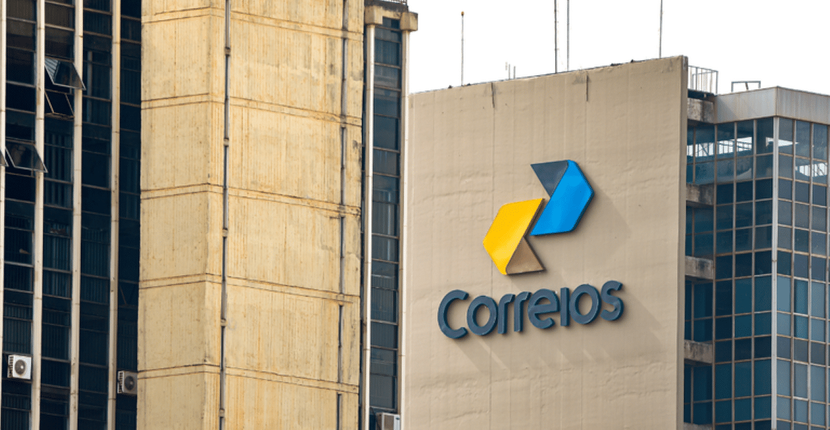 Prédio dos Correios, um dos locais para atendimento presencial e negociação de dívidas do Serasa Limpa Nome."