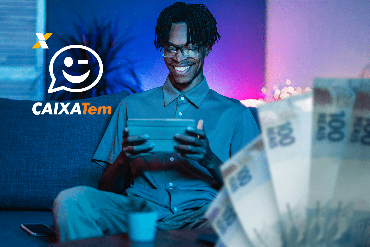 Homem utilizando aplicativo Caixa Tem no celular para receber e movimentar valores via Pix de até R$ 1.000