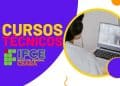 Estudante assistindo videoaula do IFCE em laptop para curso técnico EAD