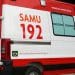 Ambulância do SAMU 192 com identificação em vermelho e branco para suporte básico de emergência médica.