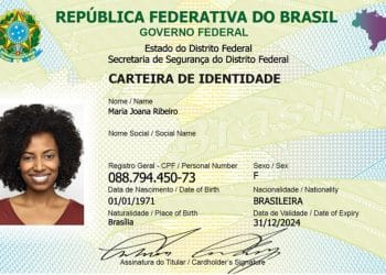 Foto da carteira de identidade brasileira com nome Maria Joana Ribeiro e informações pessoais.