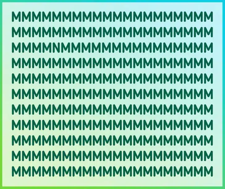Desafio visual com um padrão de letras M repetidas em várias linhas com fundo verde