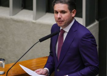 Presidente da Câmara, Hugo Motta, discursa sobre a agenda de votações e o debate sobre a jornada 6x1.