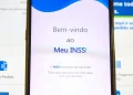 Tela inicial do aplicativo Meu INSS exibindo mensagem de boas-vindas para usuários que precisam recuperar senha antes da consulta do 13º salário.