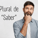 Homem barbudo com camisa azul e mão no queixo em pose pensativa ao lado do texto "Plural de Saber"
