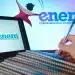 Prazo de isenção do Enem encerrado: logotipo do Exame Nacional do Ensino Médio exibido em tela de notebook e monitor durante consulta na Página do Participante