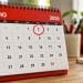 Imagem ilustrativa de um calendário de julho de 2026 com o dia 2, uma quinta-feira, destacado em vermelho, data do feriado estadual na Bahia.