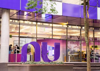 TVs e celulares da Samsung em promoção com até 50% de desconto pelo Nubank